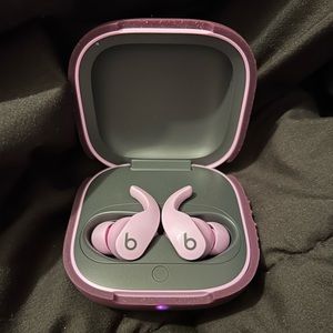 Beats Wireless Bluetooth Earbuds
- Stone Purple with Case